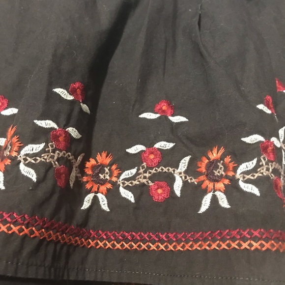 BROWN EMBROIDERED A LINE PLEATED SKIRT SZ 16 NY&Co - Picture 5 of 5